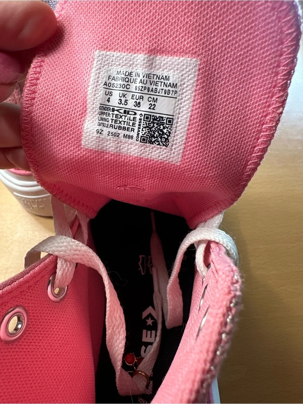 Converse Chuck Taylor Lugged Lift Pink Canvas High Sneaker Kids Size 4 A05230C